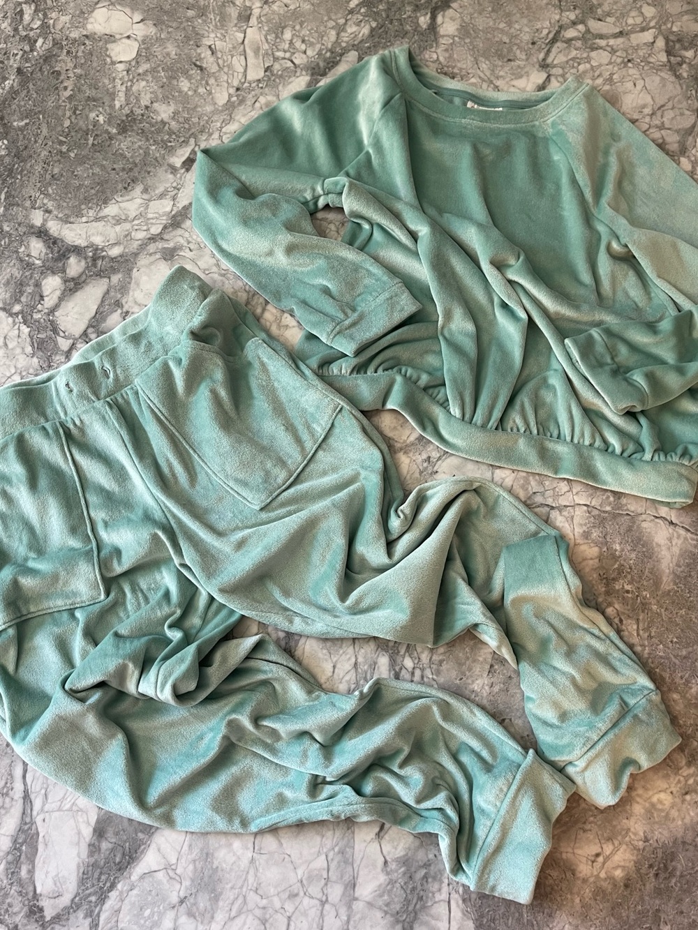 Like New! Cat & Jack Mint Green Kids Lounge Set Top & Bottom